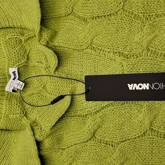 Fashion Nova Knit Green V Neck Collared Sweater Size Large - Picture 6 of 6